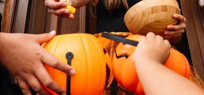 Two US candy bars recalled days before Halloween over nut cross-contamination